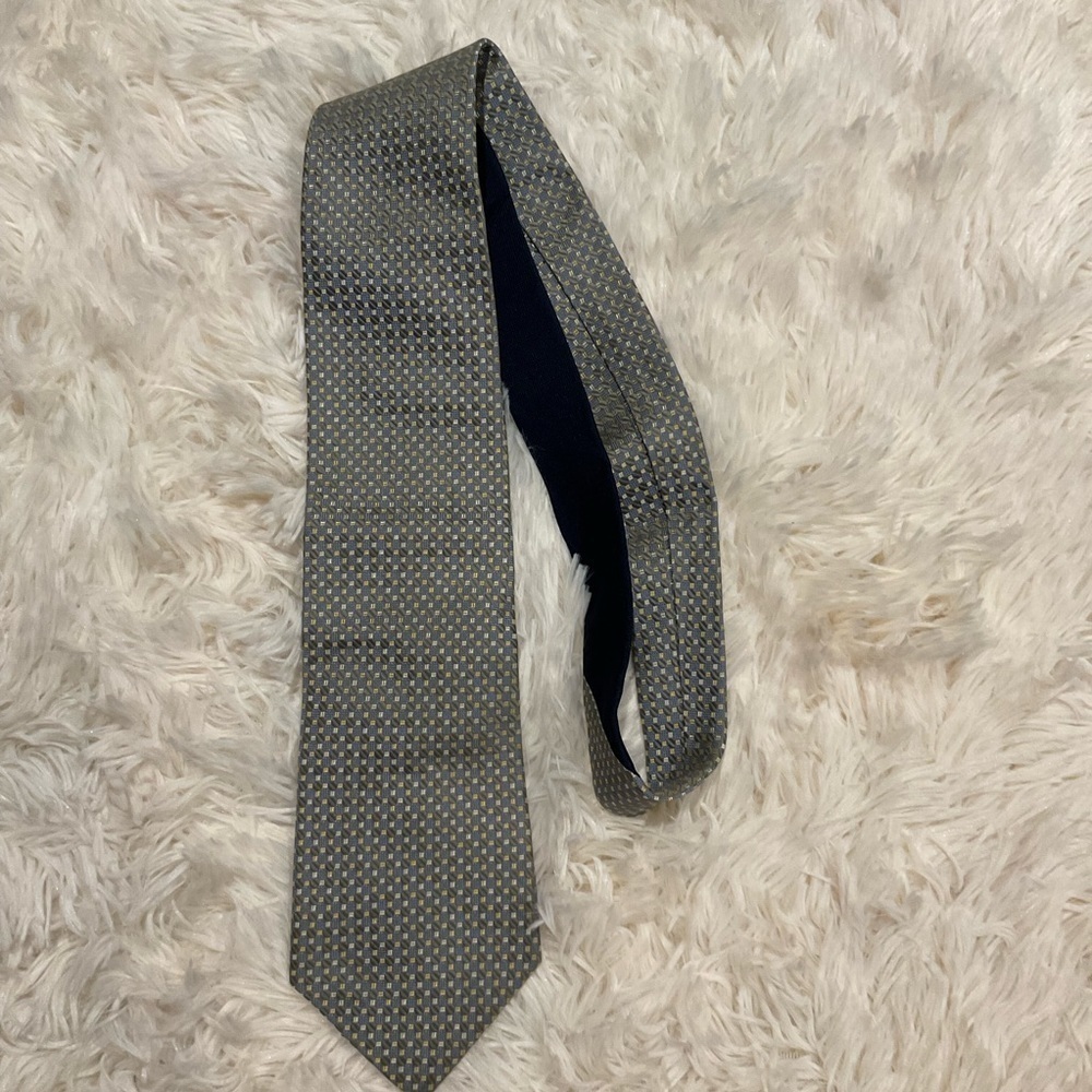 Tommy Hilfiger silk tie